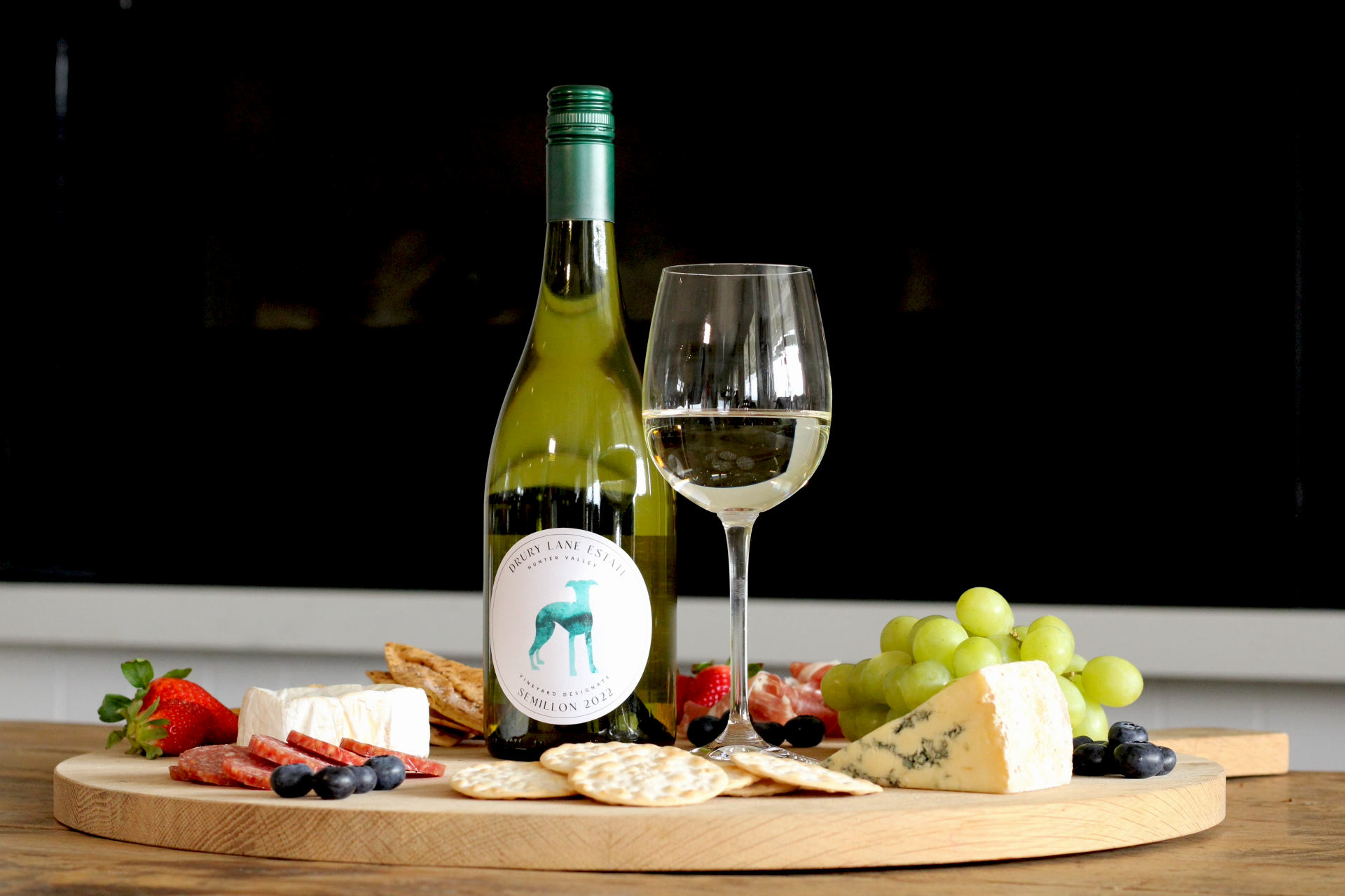 Drury Lane Estate Semillon with cheese plate 